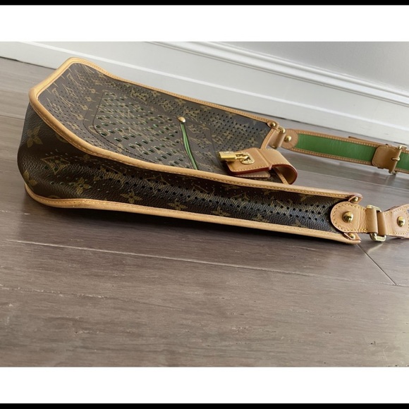 Louis Vuitton monogram musette green - Picture 7 of 11